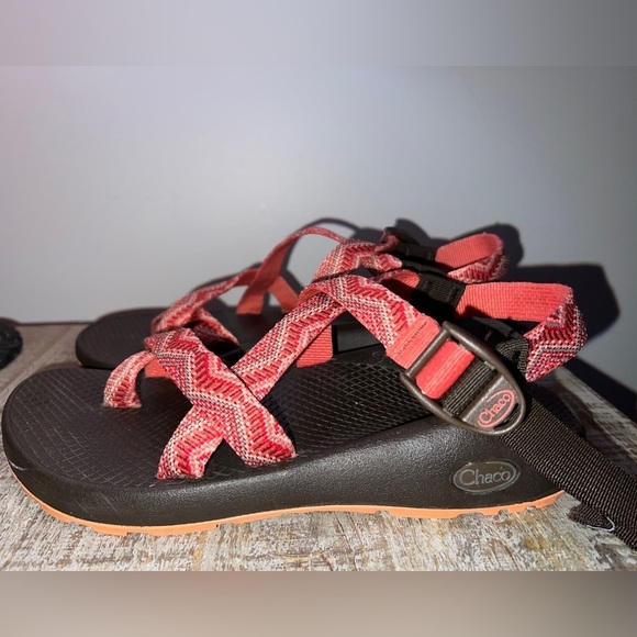 Chaco Shoes - Chaco Women's Coral and Brown Classic Z2 Sandals, size 8